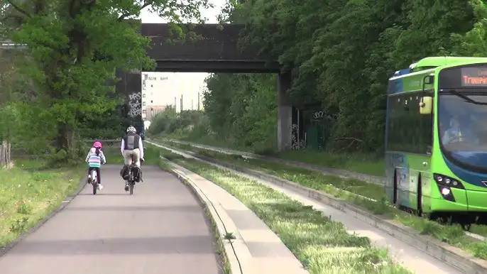 twao_guilded-busway_gcp.webp (1)